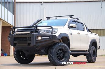 TOYOTA HILUX N80 4WD GRENADE OR MATTE BLACK